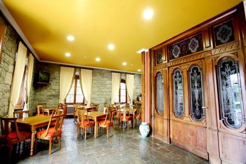 Imagen del bar/restaurante del Hotel Puente Romano, Cangas de On&iacute;s. Foto 3
