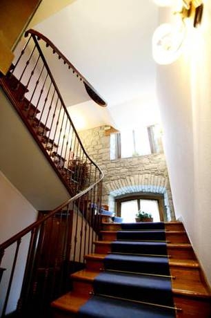 Imagen de los interiores del Hotel Puente Romano, Cangas de On&iacute;s. Foto 12