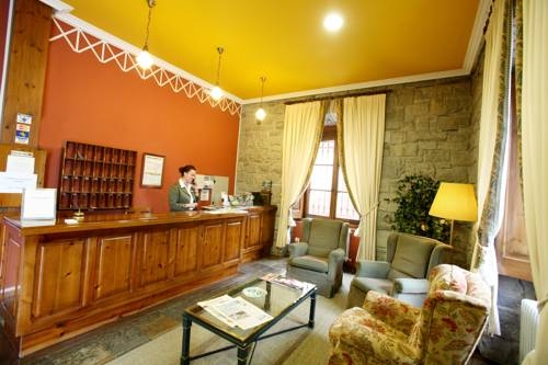 Imagen de los interiores del Hotel Puente Romano, Cangas de On&iacute;s. Foto 14