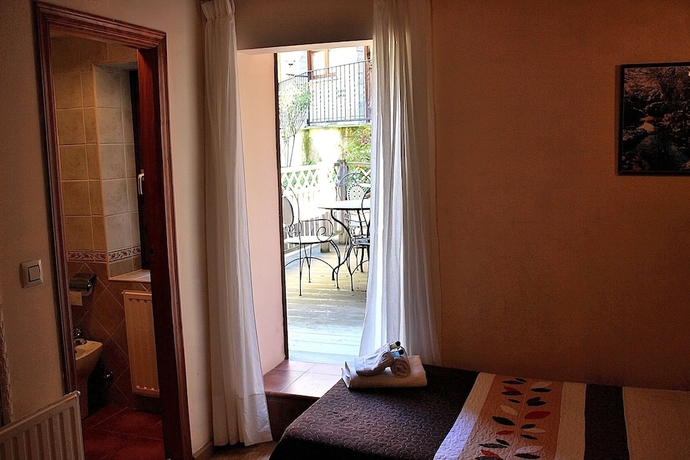 Imagen de la habitación del Hotel Puente Vidosa. Foto 10
