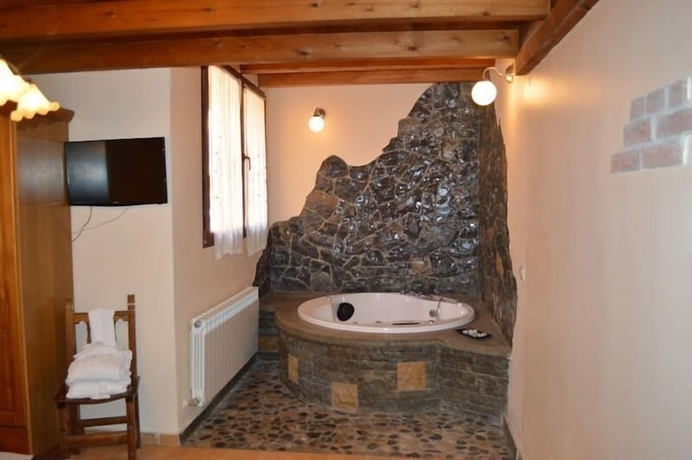 Imagen de la habitación del Hotel Puente Vidosa. Foto 15