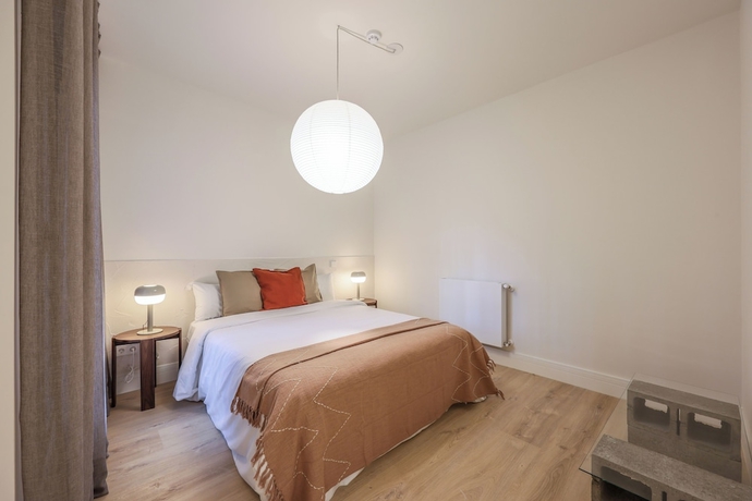 Imagen de la habitación del Hotel Puente de Segovia. Foto 2