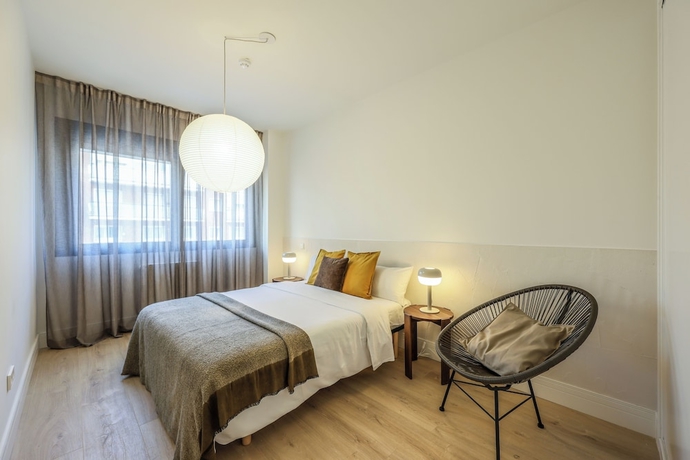 Imagen de la habitación del Hotel Puente de Segovia. Foto 12