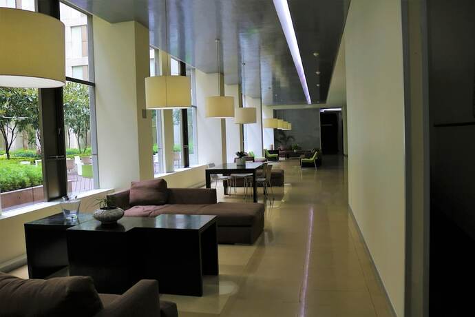 Imagen general del Hotel Puerta Alameda Suites, Ciudad de M&eacute;xico. Foto 9