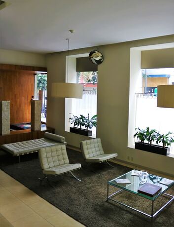 Imagen general del Hotel Puerta Alameda Suites, Ciudad de M&eacute;xico. Foto 10