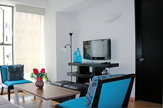 Imagen de la habitación del Hotel Puerta Alameda Suites, Ciudad de M&eacute;xico. Foto 16