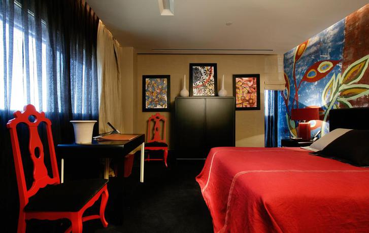 Imagen de la habitación del Hotel Puerta América. Foto 9