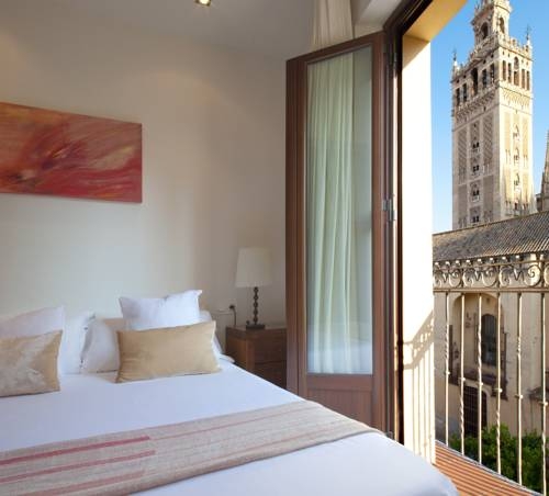 Imagen general del Hotel Puerta Catedral Apartments. Foto 5