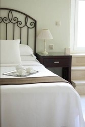 Imagen general del Hotel Puerta Catedral Apartments. Foto 14