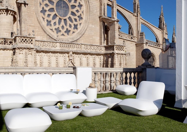 Imagen general del Hotel Puerta Catedral Suites. Foto 3