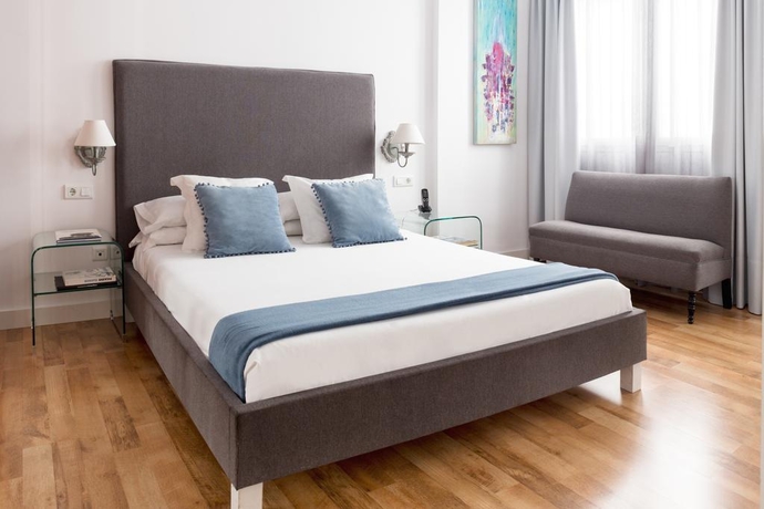 Imagen general del Hotel Puerta Catedral Suites. Foto 8