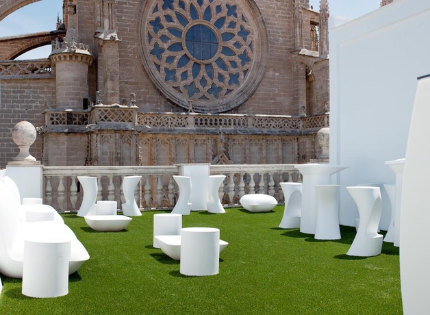 Imagen general del Hotel Puerta Catedral Suites. Foto 9