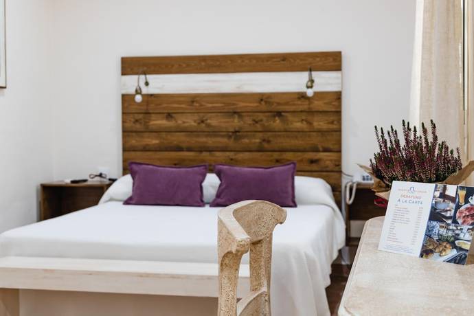 Imagen de la habitación del Hotel Puerta De Algadir. Foto 14