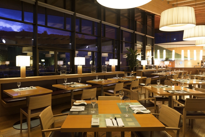 Imagen del bar/restaurante del Hotel Puerta De Bilbao. Foto 4