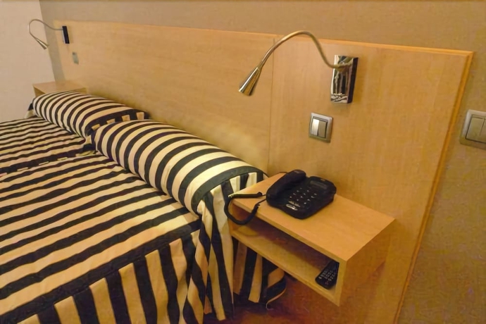 Imagen de la habitación del Hotel Puerta De La Santa. Foto 11