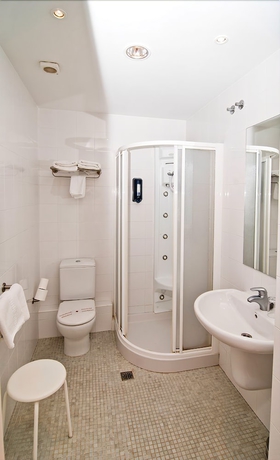 Imagen de la habitación del Hotel Puerta De La Serrania. Foto 12