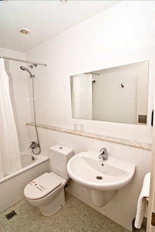 Imagen de la habitación del Hotel Puerta De La Serrania. Foto 13