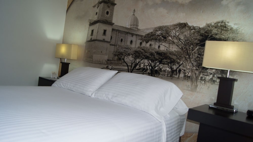 Imagen de la habitación del Hotel Puerta De San Antonio. Foto 10
