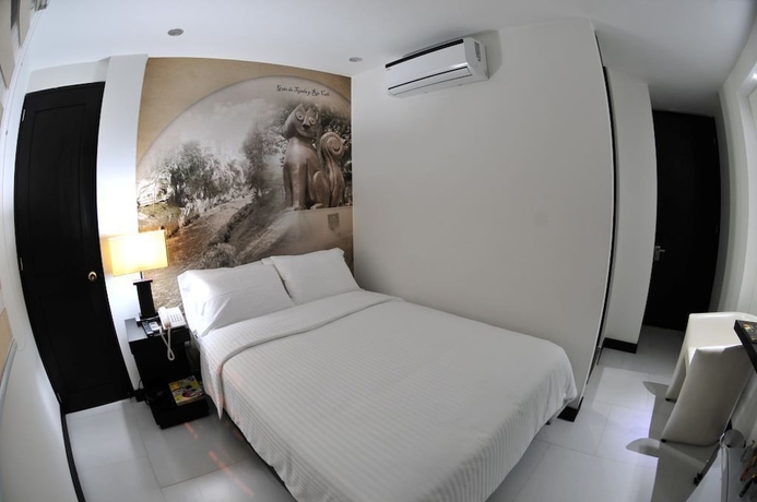 Imagen de la habitación del Hotel Puerta De San Antonio. Foto 14