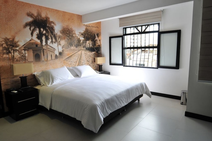 Imagen de la habitación del Hotel Puerta De San Antonio. Foto 16