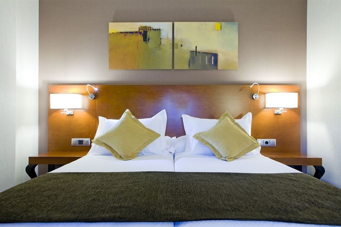 Imagen general del Hotel Puerta De Toledo. Foto 2