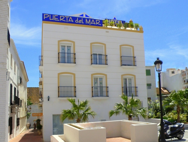 Imagen de los exteriores del Hotel Puerta Del Mar, Nerja. Foto 11