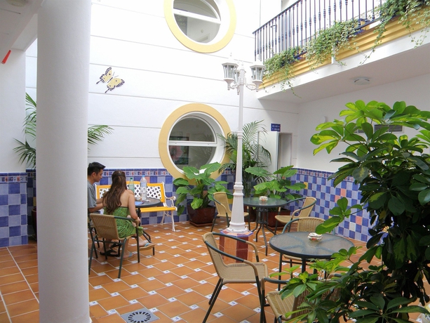 Imagen de los exteriores del Hotel Puerta Del Mar, Nerja. Foto 12