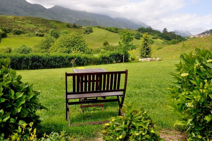 Imagen de los exteriores del Hotel Puerta Del Oriente. Foto 15