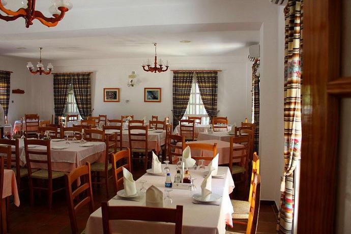 Imagen general del Hotel Puerta Del Parque. Foto 2