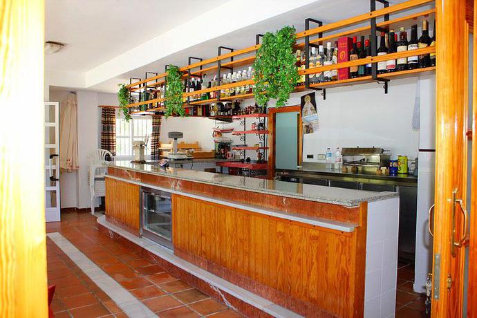 Imagen general del Hotel Puerta Del Parque. Foto 3