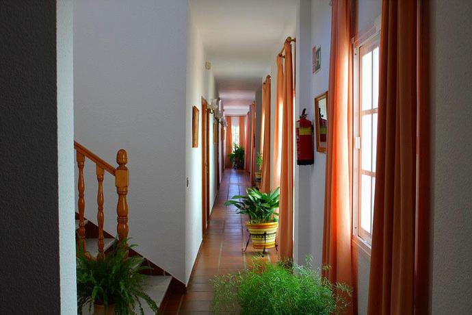 Imagen general del Hotel Puerta Del Parque. Foto 5