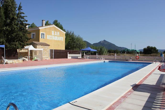 Imagen general del Hotel Puerta Del Parque. Foto 7