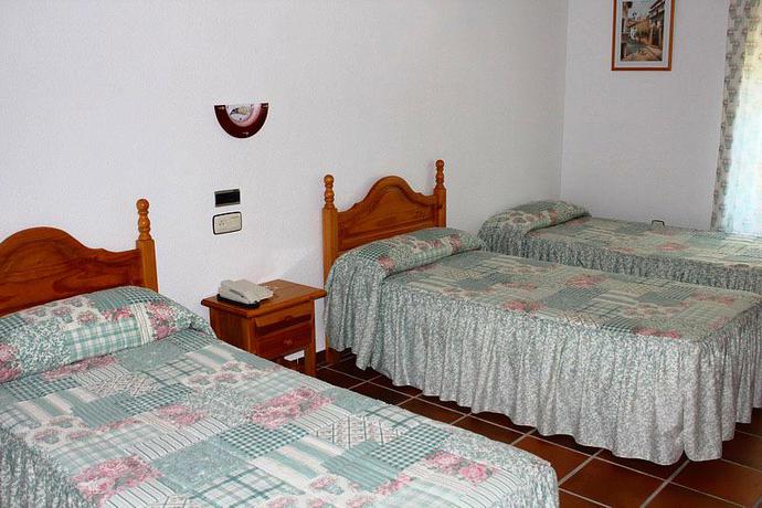 Imagen general del Hotel Puerta Del Parque. Foto 9