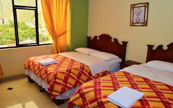 Imagen de la habitación del Hotel Puerta Del Sol, Baños. Foto 8