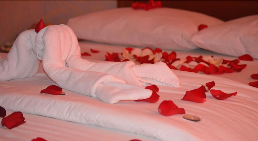 Imagen de la habitación del Hotel Puerta Del Sol, Ba&ntilde;os de Agua Santa. Foto 9