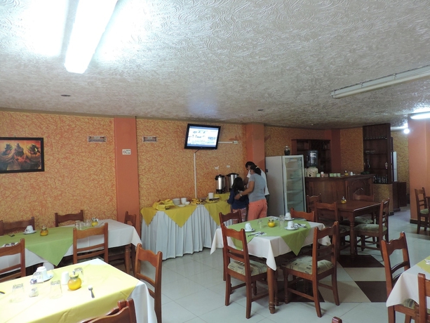 Imagen de los interiores del Hotel Puerta Del Sol, Ba&ntilde;os de Agua Santa. Foto 16