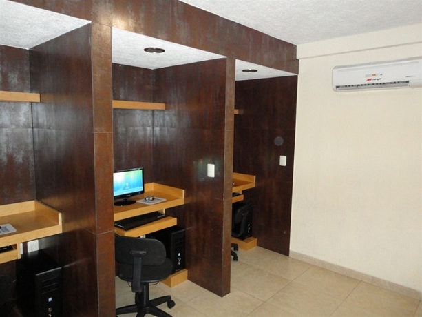 Imagen de los interiores del Hotel Puerta Del Sol, Guadalajara. Foto 7