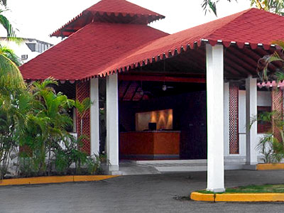 Imagen general del Hotel Puerta Del Sol, Playa El Agua. Foto 4