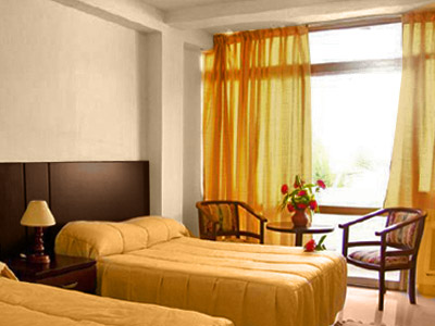 Imagen de la habitación del Hotel Puerta Del Sol, Playa El Agua. Foto 5