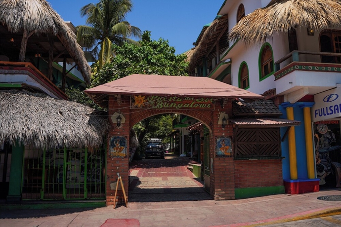 Imagen general del Hotel Puerta Del Sol, Puerto Escondido. Foto 1
