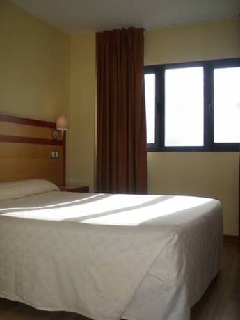 Imagen de la habitación del Hotel Puerta Guadalajara. Foto 6