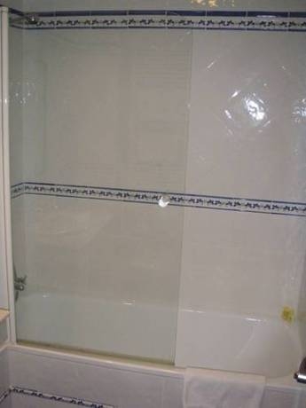 Imagen de la habitación del Hotel Puerta Guadalajara. Foto 7