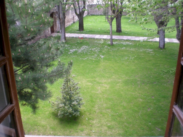 Imagen general del Hotel Puerta Romeros. Foto 4