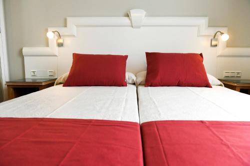 Imagen de la habitación del Hotel Puerta Salinas Isla Cristina. Foto 18