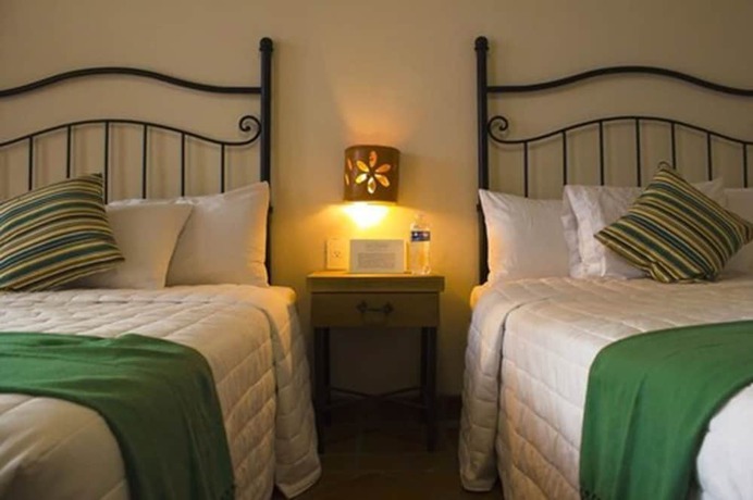 Imagen de la habitación del Hotel Puerta San Pedro. Foto 18