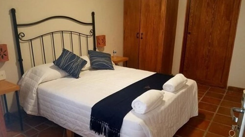 Imagen de la habitación del Hotel Puerta San Pedro. Foto 19