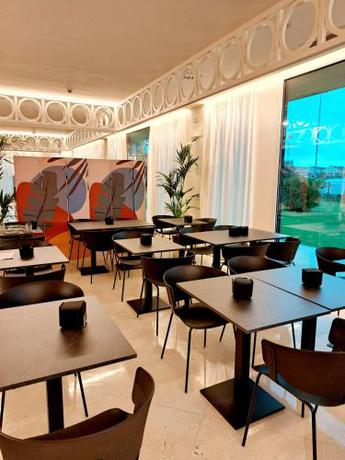 Imagen de los interiores del Hotel Puerta Santander. Foto 9