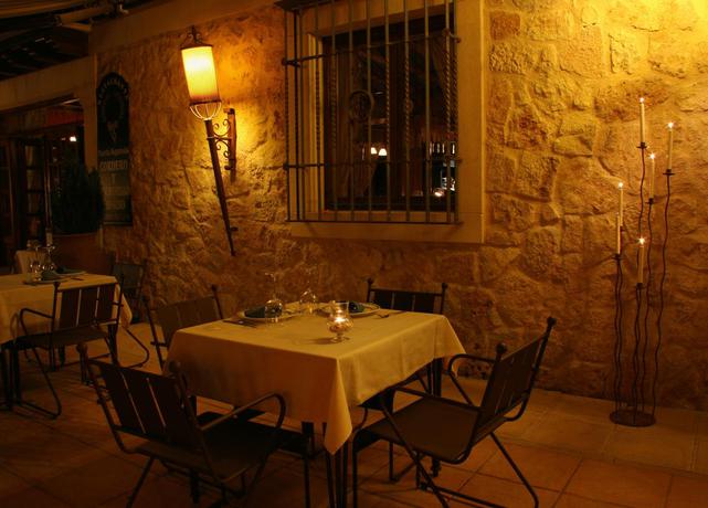 Imagen general del Hotel Puerta Sepúlveda. Foto 9