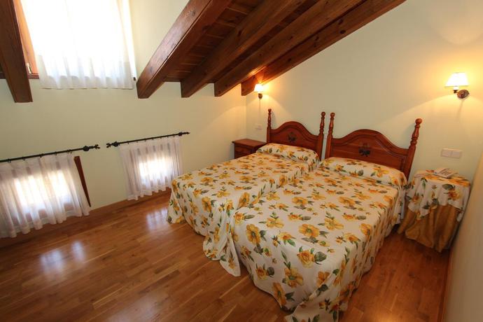 Imagen general del Hotel Puerta Sepúlveda. Foto 14