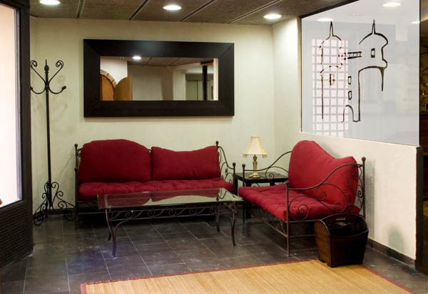 Imagen de los interiores del Hotel Puerta Terrer. Foto 22